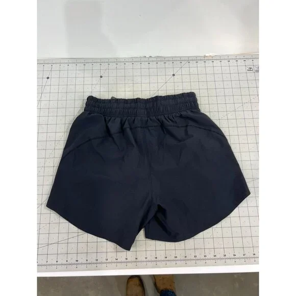 Under Armour Women’s Flex Woven 5” Shorts Black Sz. S Loose Fit New - Picture 2 of 6